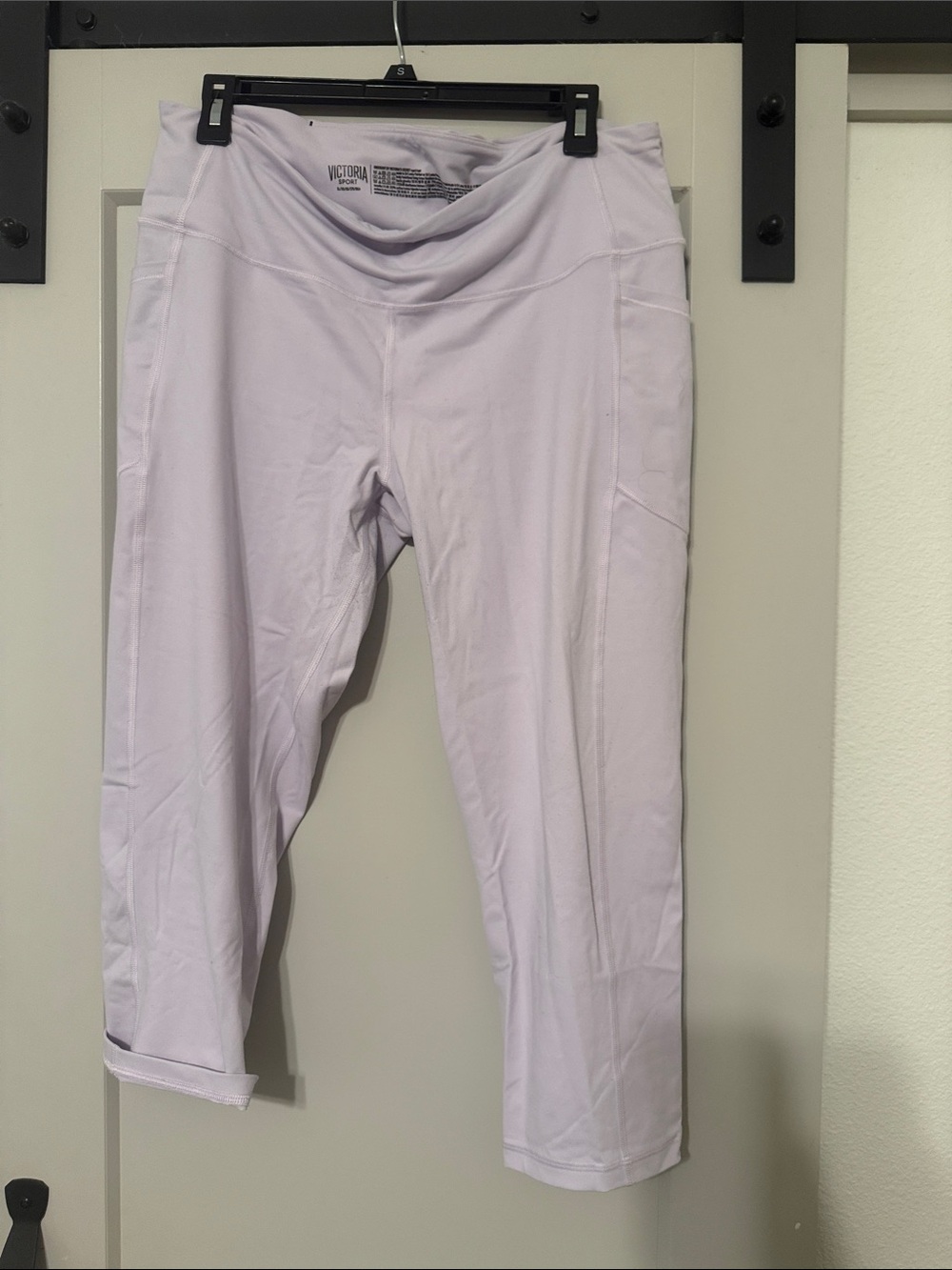 Victoria's Secret Lavender Cropped Leggings